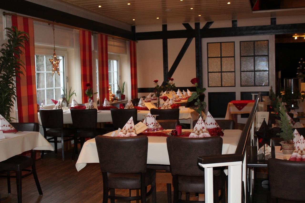 Gasthaus Zur Quelle Бад-Мариенберг Экстерьер фото