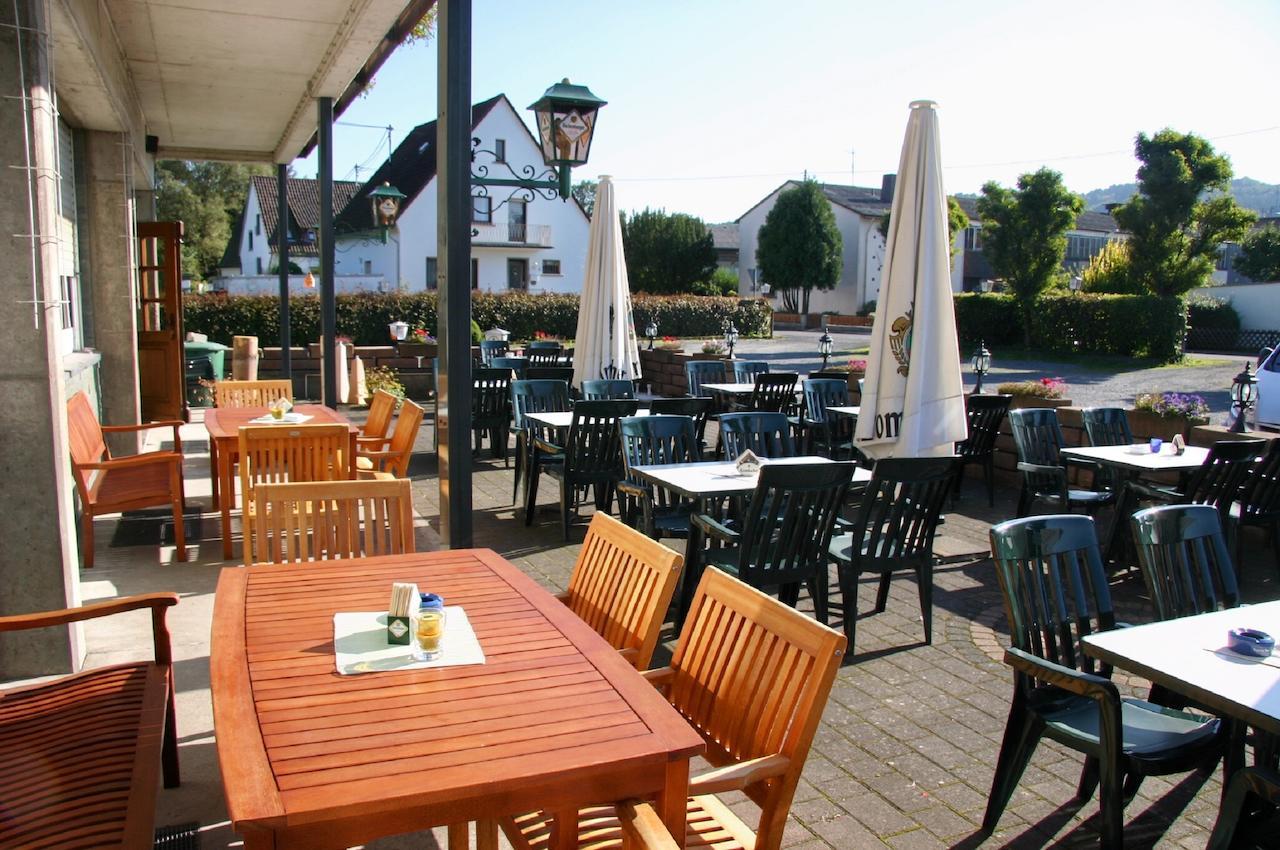 Gasthaus Zur Quelle Бад-Мариенберг Экстерьер фото